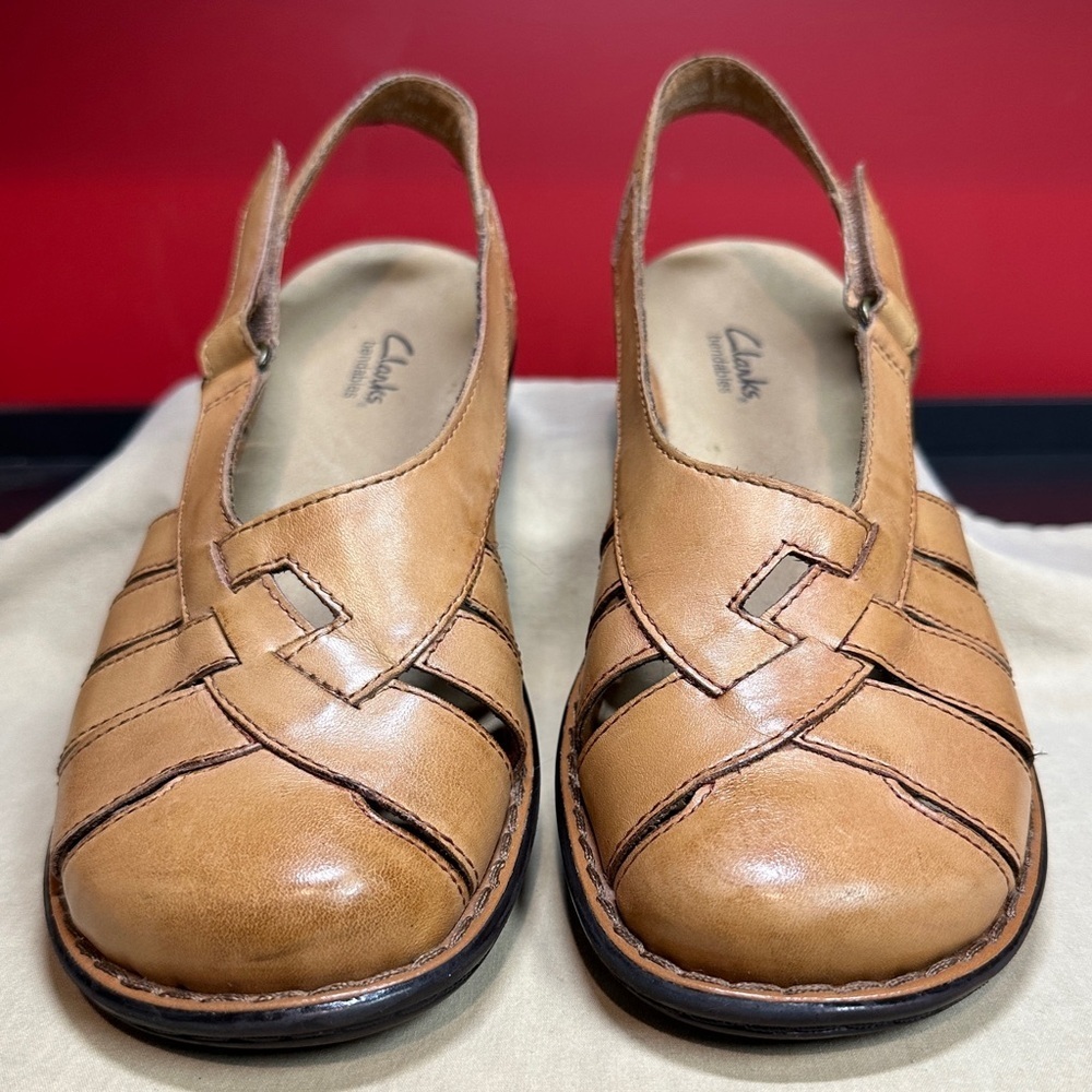 Clarks Bendables Brown Leather Slingback Closed Toe Sandals Women’s Size 7.5W